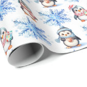 Weihnachtspinguine und Schneeflocken Geschenkpapier (Rolleneckpunkt)