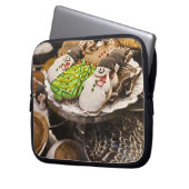 Weihnachtsplätzchen auf Anzeige in einem New York Laptopschutzhülle (Vorderseite Links)