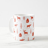 Weihnachtsrentiere. Rotes Waldtiermuster Kaffeetasse (Vorderseite Links)