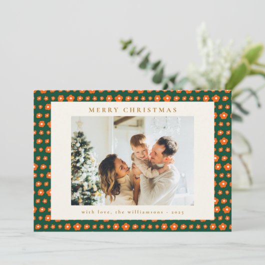 Weihnachtsrot und grüne Boho Blume Zwei Fotos Feiertagskarte (Stehend Vorderseite)