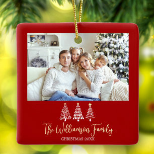 Weihnachtsrote Familienfoto-Stilvolle Bäume Schrif Keramikornament