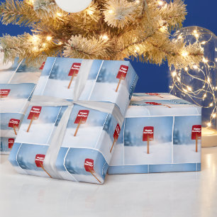 Weihnachtsrote Schneeschaufel in tiefem Schnee Geschenkpapier