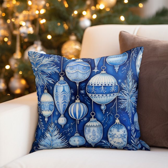 Weihnachtsschmuck Blau Weiß Kissen (Blue and white vintage Christmas ornaments decorator pillow)