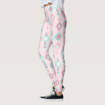 Weihnachtsschmuck Hübsch Pink Holiday Leggings<br><div class="desc">Fügen Sie eine festliche Touch zu Ihrem Outfit mit diesen Leggings, die Illustrationen von Vintagen Quecksilberglas-Ornamenten in rosa und minzgrün Set vor einem blassrosa Hintergrund.</div>