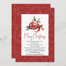 Weihnachtsschmuck mit rotem Bogen und Tannenverzwe