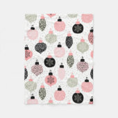 Weihnachtsschmuck Rosa und Grün Weiß Hintergrund Fleecedecke (Vorderseite)