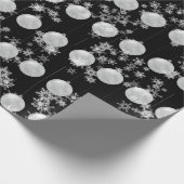 Weihnachtsschmuck und Schneeflocken Geschenkpapier (Ecke)
