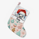 Weihnachtsschneebär mit Pastelakzenten und Schneef Kleiner Weihnachtsstrumpf (Vorderansicht (hängend))