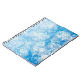 Weihnachtsschneeflocken auf blauem Hintergrund Notizblock (Linke Seite)