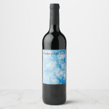 Weihnachtsschneeflocken auf blauem Hintergrund