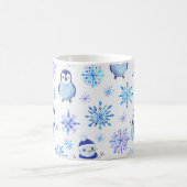 Weihnachtsschneeflocken, Schneemänner und Pinguine Kaffeetasse (Mittel)