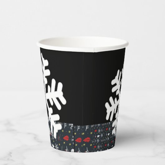 Weihnachtsschneeflocken und Blätter mit schwarzer Pappbecher (Rechts)