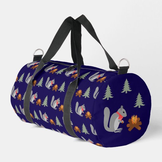 Weihnachtsseichhörnchen Roastnüsse auf Log Fire Duffle Bag (Linke Seite)