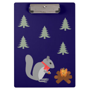 Weihnachtsseichhörnchen Roastnüsse auf Log Fire Klemmbrett