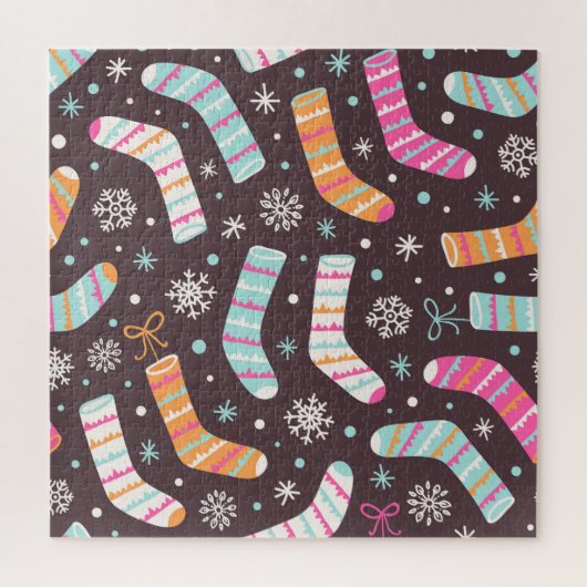 Weihnachtssocken und Schneeflocken: Vintages Muste Puzzle (Vertikal)