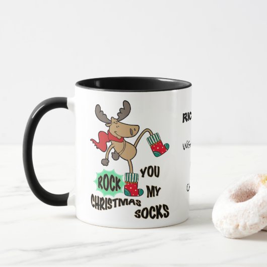Weihnachtssocken und Tasse (Mit Donut)