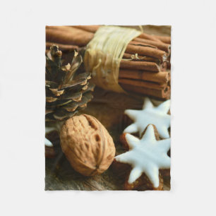 Weihnachtsstangen und Sterne Fleecedecke