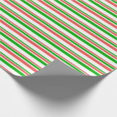 WeihnachtsStreifen in Rot, Weiß, Grün Geschenkpapier (Ecke)