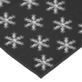 Weihnachtstablett, Schneeflocken, Schwarz Tischdecke (Schrägansicht)
