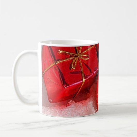 WeihnachtsTassen-Verzierungen und Geschenke im Kaffeetasse (Links)