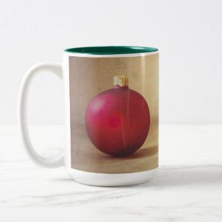 Weihnachtsthema mit Weihnachtsball Zweifarbige Tasse