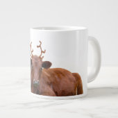 Weihnachtsvieh - Weihnachtsmannmütze und Geweihe Jumbo-Tasse (Vorderseite Rechts)