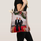 Weihnachtsvorbereitungen von Präsident Donald Trum Tasche (Von Nahem)