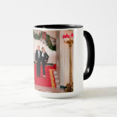 Weihnachtsvorbereitungen von Präsident Donald Trum Tasse (VorderseiteRechts)