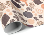 Weihnachtswald, Dekorationen auf hellbraun Geschenkpapier (Rolleneckpunkt)