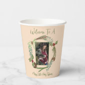 Weihnachtswaldkranz Babydusche Heilige Beere Pappbecher (Rückseite)