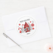 Weihnachtsweibchen Gnome Classic Round Sticker (Umschlag)