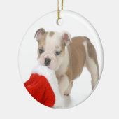Weihnachtswelpe - englischer Bulldoggen-Welpe Keramikornament (Links)