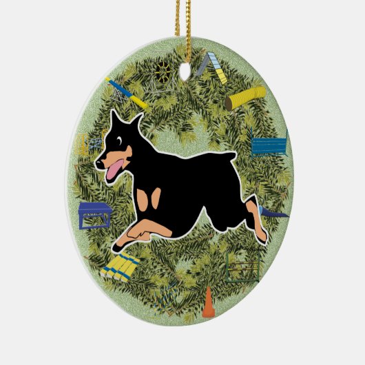 Weihnachtswreath-Agility-Dobermann Keramik Ornament (Rechts)