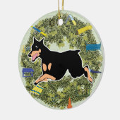 Weihnachtswreath-Agility-Dobermann Keramik Ornament (Links)