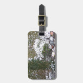 Weihnachtszeit, Schnee im Garten Gepäckanhänger (Vorderseite vertikal)