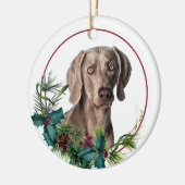 Weimaraner Dog Evergreen Berry Wreath Keramik Ornament (Links)