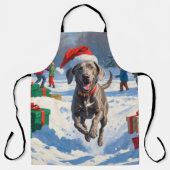 Weimaraner läuft im Schnee mit Weihnachtshut Schürze (Vorderseite)