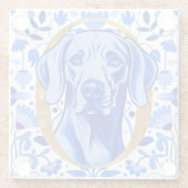 Weimaraner peering thru the letter "O" in Gold Glasuntersetzer (Rückseite)