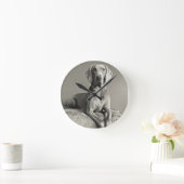 Weimaraner Portrait Runde Wanduhr (Zuhause)