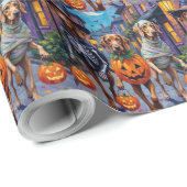 Weimaraner Trick-or-Treating in Halloween-Kostümen Geschenkpapier (Rolleneckpunkt)