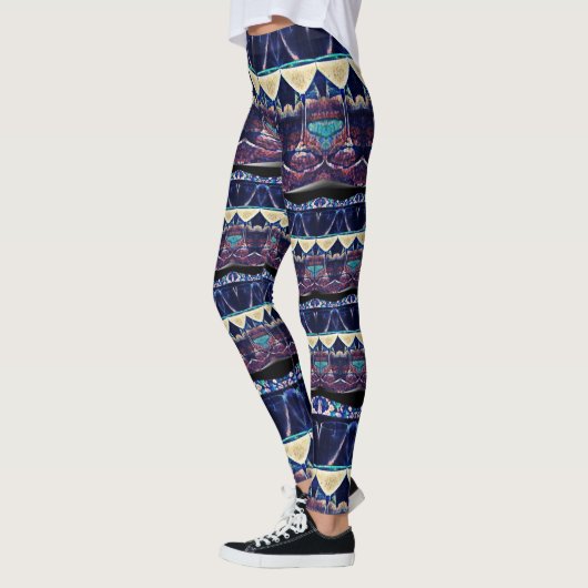 Wein Gemusterte Leggings (Links)