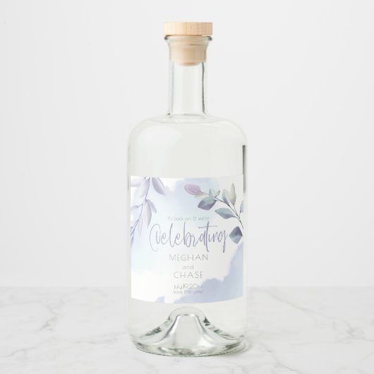 Wein oder Bier | Rustikale Aqua Lilac Blätter Alkoholflaschenetikett (Vorderseite)