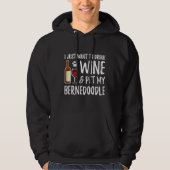 Wein und Bernedoodle für Bernedoodle-Mama Hoodie (Vorderseite)