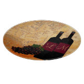 Wein und Trauben mit Monogramm Schneidebrett (Ecke)