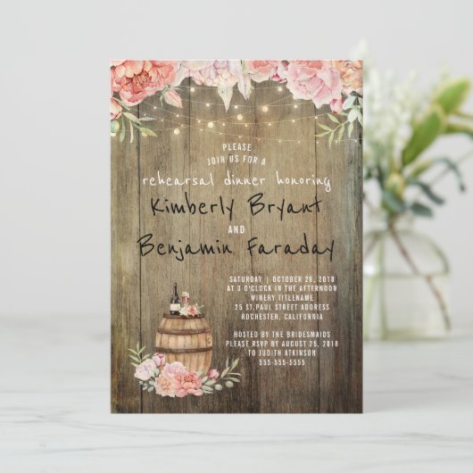 Weinbarrel Rustic String Lights Probe Abendessen Einladung (Stehend Vorderseite)