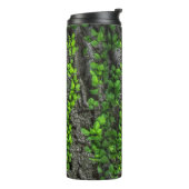 Weinbedeckte Baumrinde grün braun Thermosbecher (Nach links gedreht)