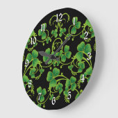 Weine aus schwarzem und grünem Kleeblatt - Wanduhr (Winkel)