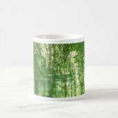Weinende Weiden mit Teich Kaffeetasse (Mittel)