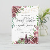 Weinflaschen Glas Burgundy Rose Brautparty Einladung (Stehend Vorderseite)