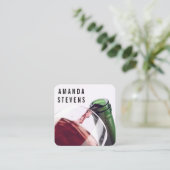 Weinglas und Flasche Quadratische Visitenkarte (Stehend Vorderseite)